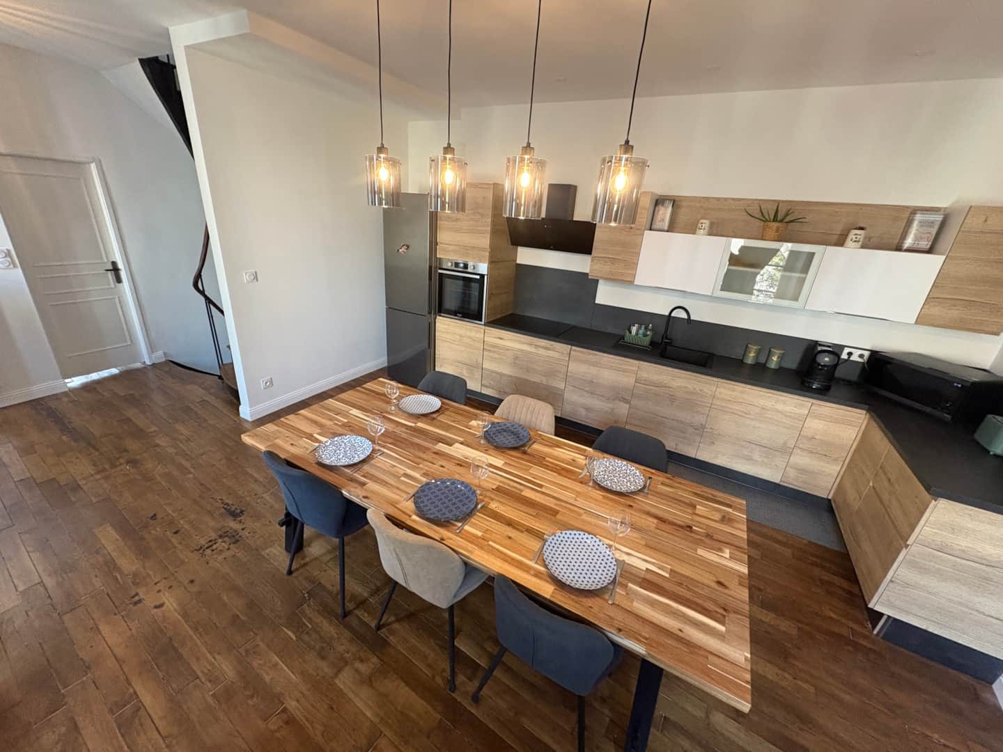Cuisine dînatoire du Duplex du Prince avec grande table